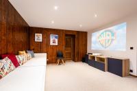 Chalet Les Praz - 280sqm - Sauna Cinema Fitness - 5 Bedrooms in Heart of Les Praz - By Cozee Rentals - Chambres d'hôtes Chamonix-Mont-Blanc