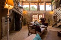 Gîte La grange des Hirondelles 15 personnes 5litsdoubles 5litssimples 1convertible chez MAYMARD Yannick à 28 route de la croix forêt à ANTULLY réf à Gîte de France G2005 Corps de ferme entièrement rénové de bon standing - B&B Antully