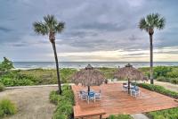 B&B Clearwater Beach - Oceanfront Condo with Balcony and Beach Access! - Bed and Breakfast Clearwater Beach
