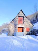 Chalets de Las Costes rénovés et indépendants 4x4 et chaînes recommandés par temps de neige, à 2km des remontées mécaniques - type bergerie ou grange - Chambres d'hôtes Loudenvielle