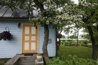 Legendide Maja Kuurordiapartment Väikse viigi ääres - B&B Haapsalu