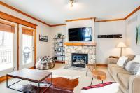Blue Mountain 3 bedroom Dream Chalet 81590 - Bed and Breakfast Collingwood