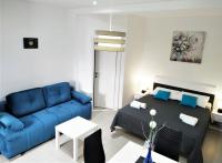 SeaEye Trogir - B&B Traù