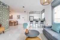Amazing 3Bedrooms 2 Baths Balcony and Parking PRV - Ferienwohnung Tel Aviv
