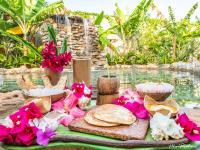 CHALET TROPICAL Hotel & Pool Bar Restaurant - Bed and Breakfast Las Galeras