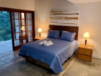 Queen Suite with Spa Bath