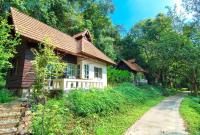 Chalet with Lake View