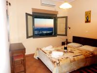 Studio (4 Adults)
