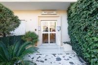 Alexandra YourHostHelper - B&B Cannes