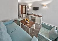 Suite (2 Adults + 2 Children up to 11.99 years old)