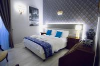 Deluxe Queen Suite