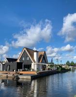 New high end waterfront family villa - Ferienwohnung Stavoren
