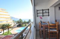 Apartment with Pool View