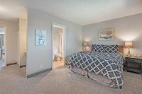 Riverview Condo with Balcony - Pet Friendly