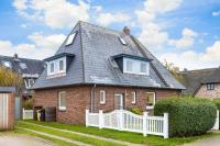 Haus Bullerbü - Bed and Breakfast Wenningstedt