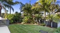 Coconuts - 2 balconies and stroll to choice of 2 beaches - B&B