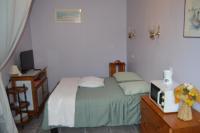 B&B Vars - Chambre Charentaise - Bed and Breakfast Vars