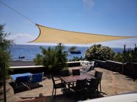 B&B Stromboli - Villa Mareblu Luxury Holiday Apartment direttamente sul mare - Bed and Breakfast Stromboli