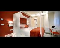 Habitación con cama extragrande y ducha a ras de suelo - Adaptada para personas con movilidad reducida