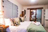 Snooze-A-Lot Guesthouse - B&B Secunda