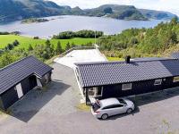 B&B Snildal - 8 person holiday home in Sundlandet - Bed and Breakfast Snildal