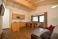 Ampio Appartamento con 2 Camere da Letto e Balcone