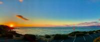 Sage at Whale Cove - Sea Facing Apartment - B&B De Kelders