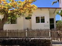 Sandy Feet House - Bed and Breakfast