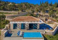 Nikolakos Villa - B&B