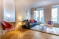 B&B Paris - Greeter-Bel appartement Parisien de 70m2 - St Lazare - Bed and Breakfast Paris