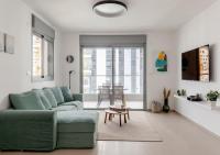 Sea View Tower - 33rd Floor l Parking l Mamad - B&B Bat Yam