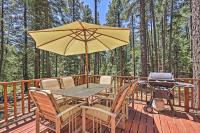 B&B Walker - Sunny Prescott Cabin with Deck and Grill, 1 Mi to Lake - Bed and Breakfast Walker