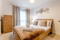 B&B Swansea - Royal Sovereign with Parking - TV in every Bedroom! - Bed and Breakfast Swansea