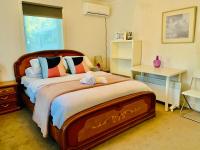 Twin Room with Private Bathroom