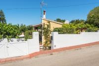 Villa Mari - con piscina privada y jardin en Calan Porter - B&B Cala en Porter