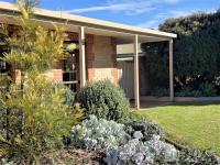 Relax on Ryan Robe 100m to Town and Beach - B&B Robe