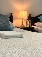 Twin Room with Shared Bathroom