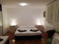 Chambre Triple avec Salle de Bains Commune