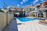 Spacious House with Shared Pool in Machabee - B&B