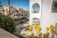 Thealos Santorini - B&B Pýrgos