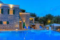 B&B Kavalléraina - Villa Regina: Above Agni, superb views and pool - Bed and Breakfast Kavalléraina