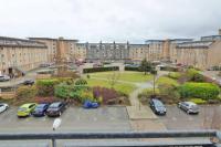 Comfortable, self contained 2 double beds town apartment near Pittodrie Stadium - Bed and Breakfast