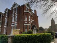 B&B Folkestone - The Wycliffe - Bed and Breakfast Folkestone