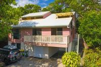 Straddie House - B&B Point Lookout