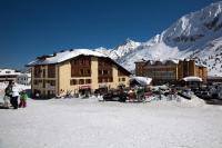 Residence Redivalle - Bed and Breakfast Tonale