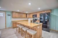 Outdoor Family Fun: Large Home by Beaver Lake! - Chambres d'hôtes Eureka Springs