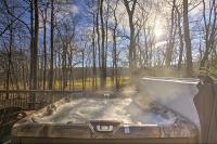 Spacious Wintergreen Resort Home w/ Hot Tub! - B&B Mount Torry Furnace