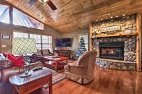 Riversong Ridge Cabin with Hot Tub and Game Room! - B&B Sevierville