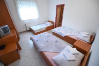 Dreibettzimmer