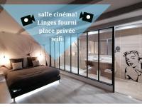 B&B Le Pener - Maison tout équipée! Avec SALLE DE CINÉMA!!! - Bed and Breakfast Le Pener